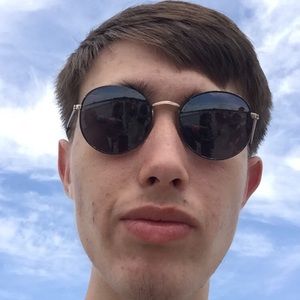 Meet your Posher, Nicholas